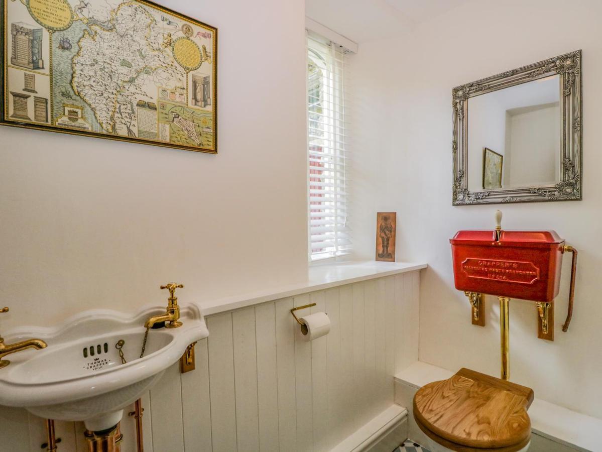 Danes Court Villa Bowland Bridge Екстериор снимка